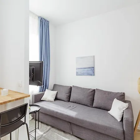 23 M Bright And Renovated Courtyard Side * Paris